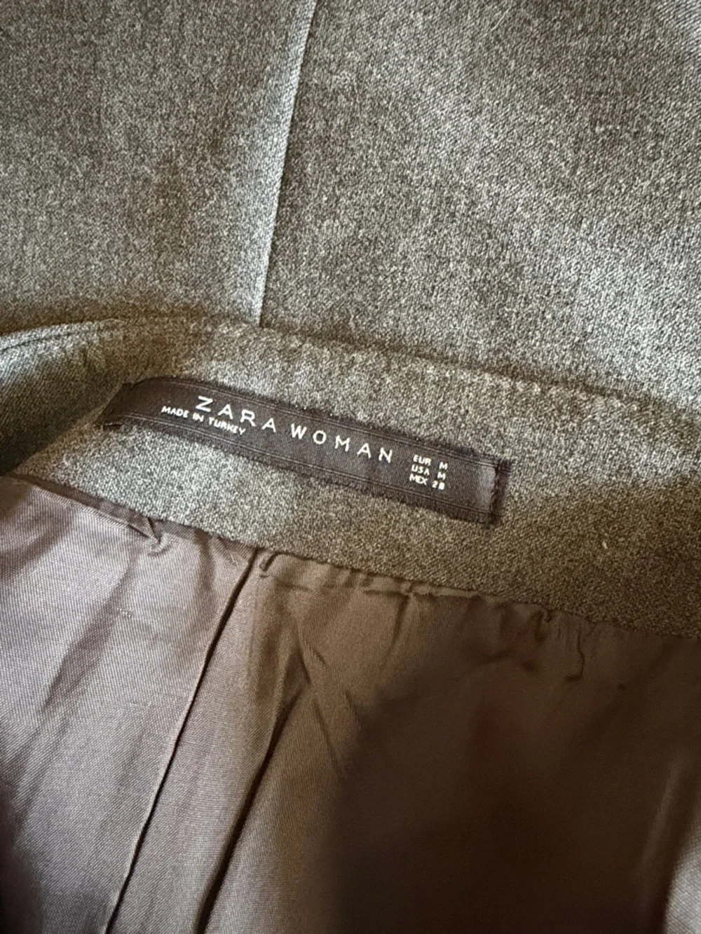 Zara Classic Pencil Skirt - Picture 4 of 4